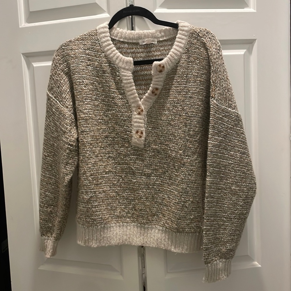 Knit pullover sweater